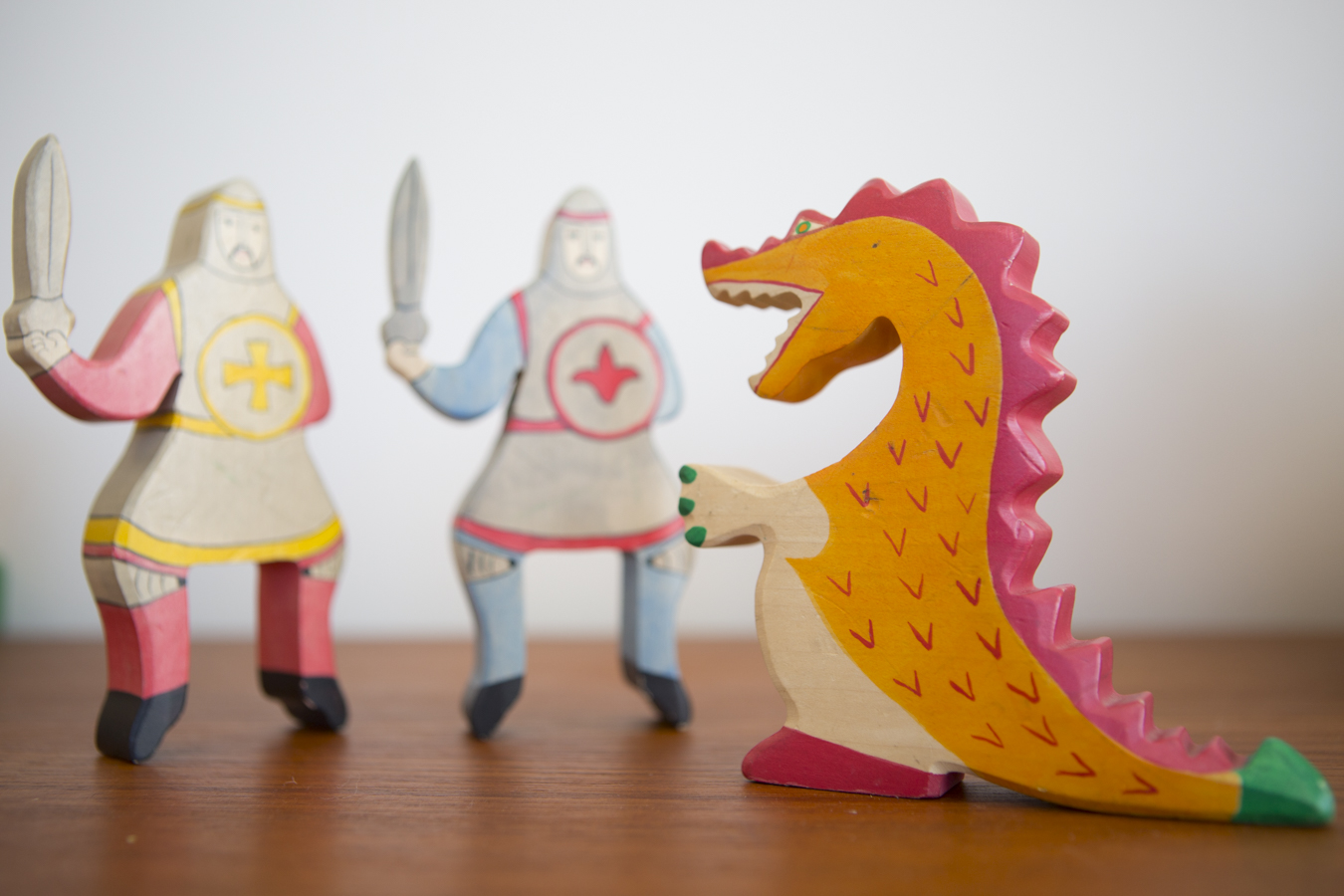 wooden dragon and knights toys
